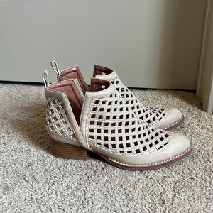 Jeffrey Campbell Taggart Mid Ankle Boot